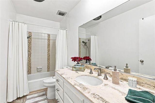 5625 Windsor Way 211, Culver City, CA 90230
