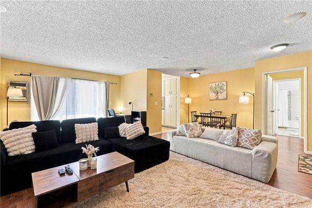 5625 Windsor Way 211, Culver City, CA 90230