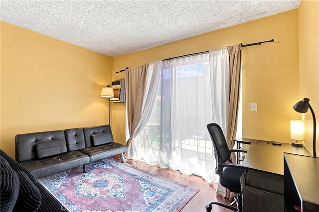 5625 Windsor Way 211, Culver City, CA 90230