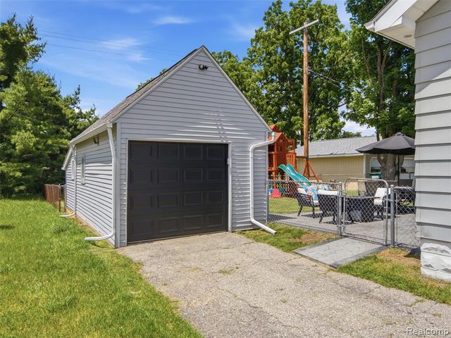 243 N Church Street, Ortonville, MI 48462