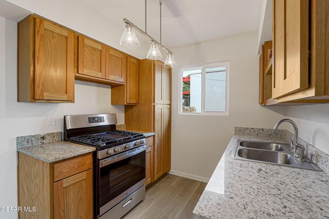 1625 PHIL GIBBS Drive, El Paso, TX 79936