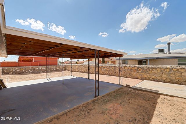 1625 PHIL GIBBS Drive, El Paso, TX 79936