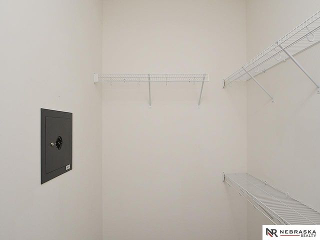 20003 Polk Street, Omaha, NE 68135