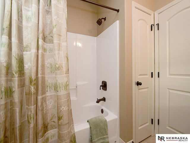 20003 Polk Street, Omaha, NE 68135