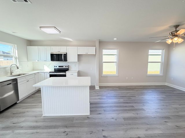 5356 Highview Drive, Crestview, FL 32539