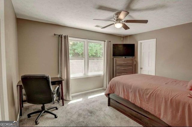 255 Timber Oak Cove, Lawrenceville, GA 30043