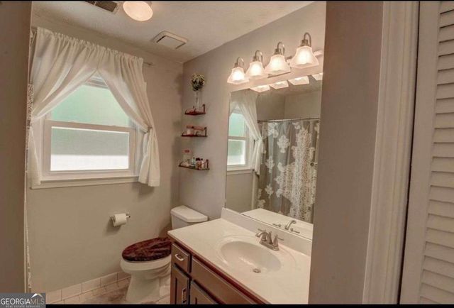 255 Timber Oak Cove, Lawrenceville, GA 30043