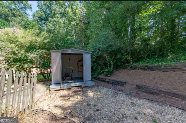 255 Timber Oak Cove, Lawrenceville, GA 30043