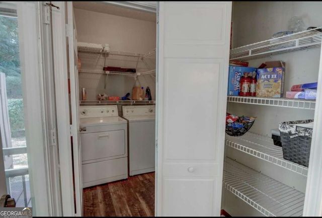 255 Timber Oak Cove, Lawrenceville, GA 30043
