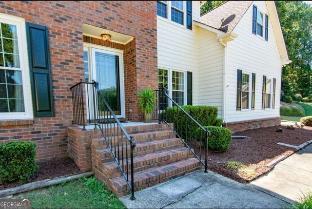 255 Timber Oak Cove, Lawrenceville, GA 30043