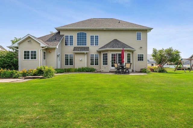 3025 WHITE BIRCH STREET, Kaukauna, WI 54130