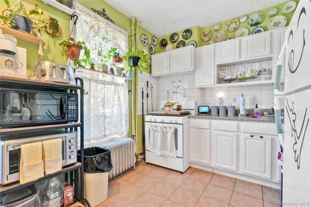 192 Hale Avenue, Brooklyn, NY 11208