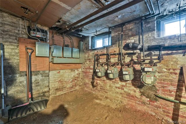 192 Hale Avenue, Brooklyn, NY 11208