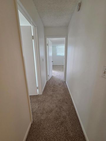 22 Springdale Circle, Palm Springs, FL 33461