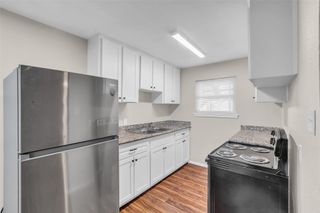 4706 Yellowstone Boulevard 8, Houston, TX 77021