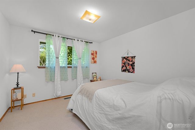 18114 Moores Garden Road, Mount Vernon, WA 98273