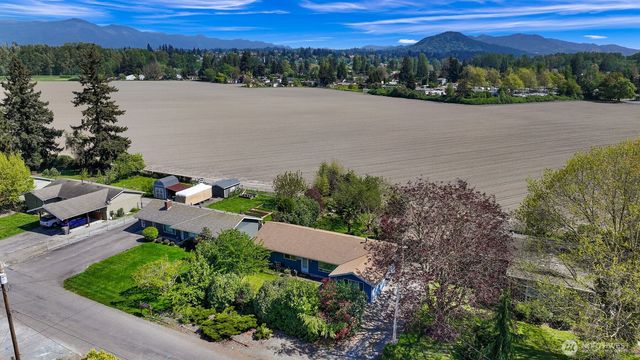 18114 Moores Garden Road, Mount Vernon, WA 98273