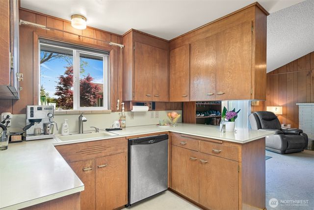 18114 Moores Garden Road, Mount Vernon, WA 98273