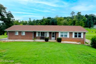 888 Isabell Drive, Dandridge, TN 37725