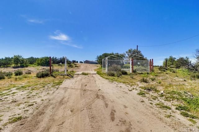 37657 Highway 94, Boulevard, CA 91905