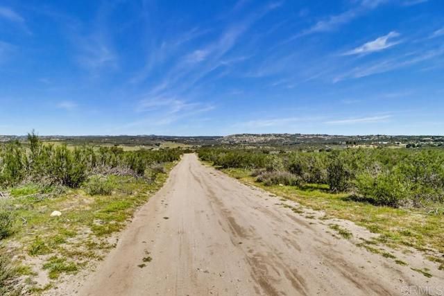 37657 Highway 94, Boulevard, CA 91905