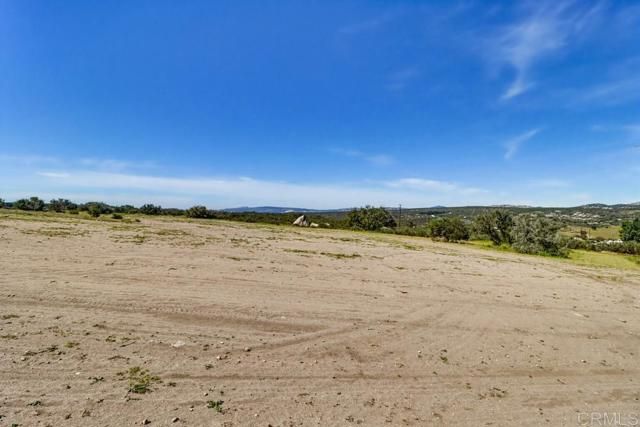 37657 Highway 94, Boulevard, CA 91905