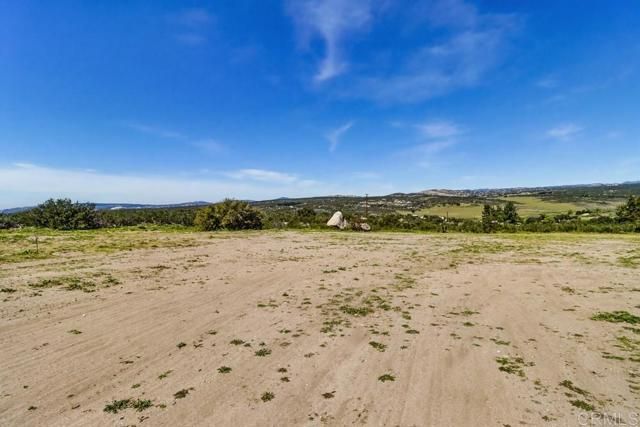 37657 Highway 94, Boulevard, CA 91905