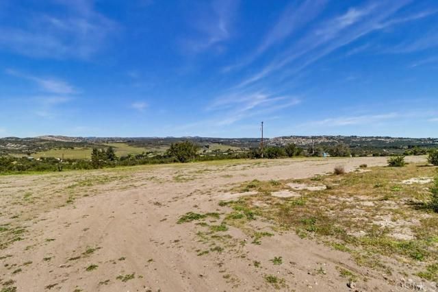 37657 Highway 94, Boulevard, CA 91905