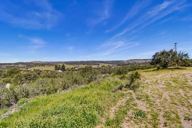 37657 Highway 94, Boulevard, CA 91905