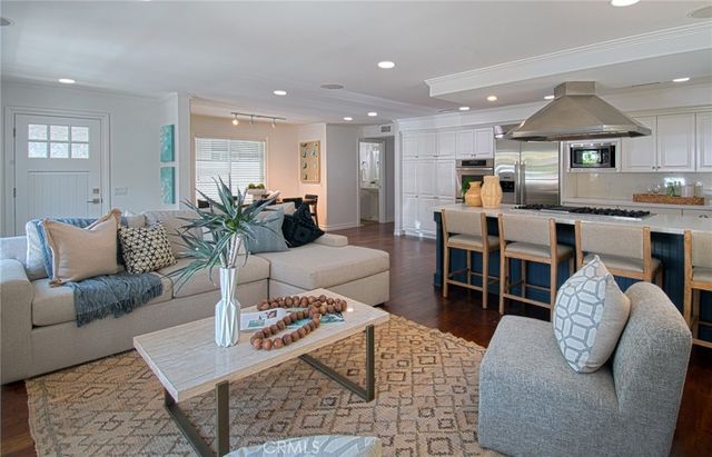 512 35th, Newport Beach, CA 92663