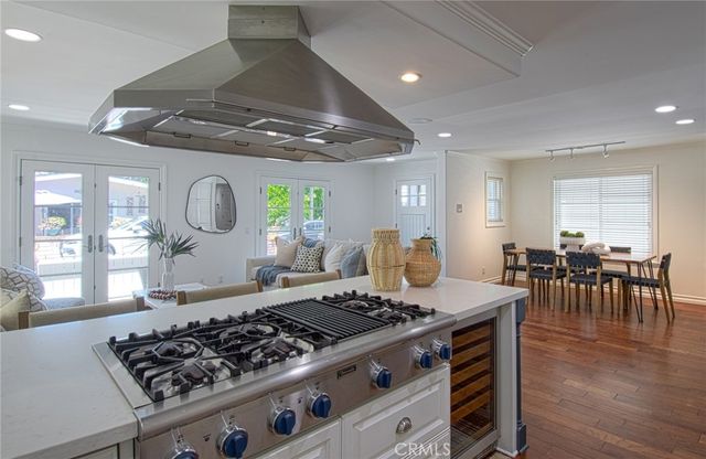 512 35th, Newport Beach, CA 92663
