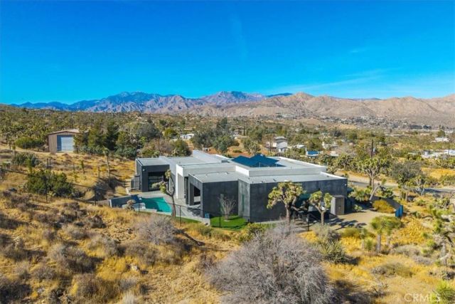 8175 Fox Trail, Yucca Valley, CA 92284