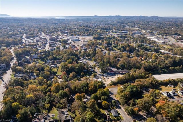 835 Willow Street, Mount Airy, NC 27030