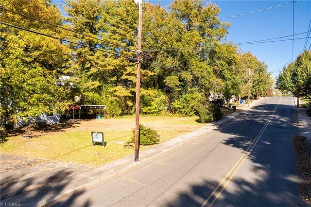 835 Willow Street, Mount Airy, NC 27030