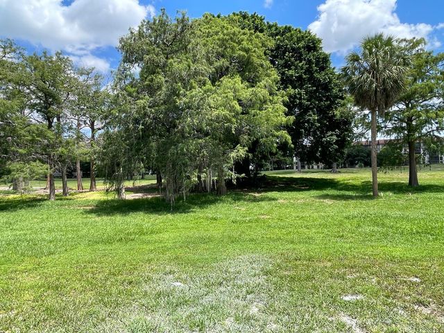 4140 Inverrary Drive 15e, Lauderhill, FL 33319