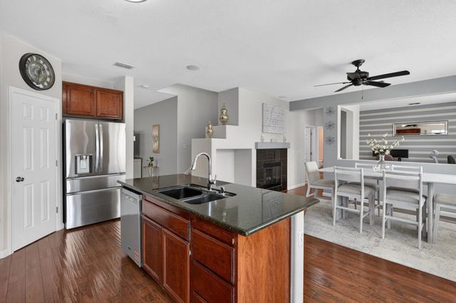 10052 Wexted Way, Elk Grove, CA 95757