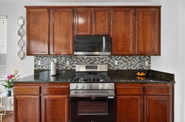 10052 Wexted Way, Elk Grove, CA 95757