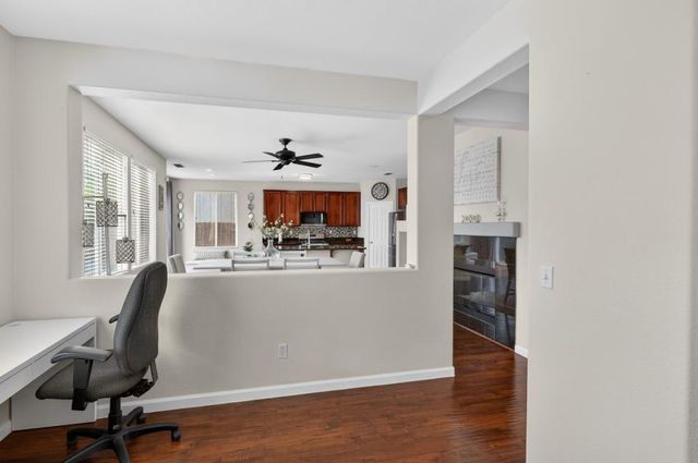 10052 Wexted Way, Elk Grove, CA 95757