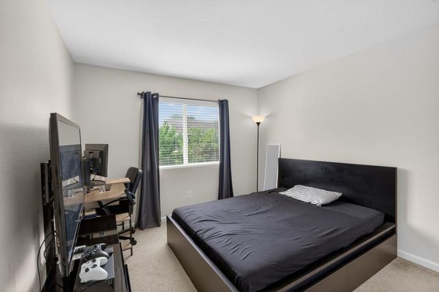 10052 Wexted Way, Elk Grove, CA 95757