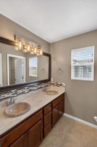 10052 Wexted Way, Elk Grove, CA 95757