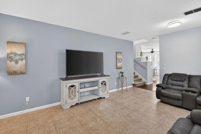 10052 Wexted Way, Elk Grove, CA 95757