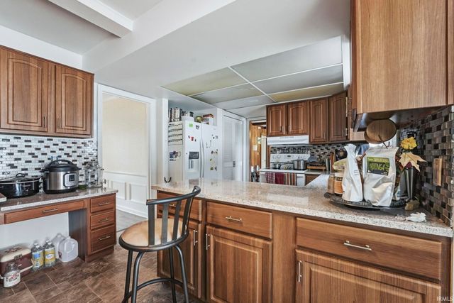 702 W Macalan Drive, Marion, IN 46952