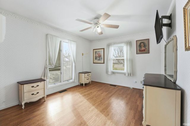 702 W Macalan Drive, Marion, IN 46952