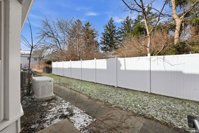 702 W Macalan Drive, Marion, IN 46952