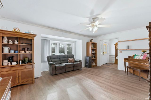 702 W Macalan Drive, Marion, IN 46952