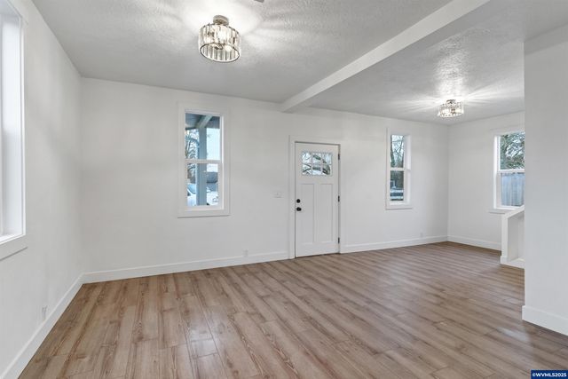 2397 Hazel Av NE, Salem, OR 97301