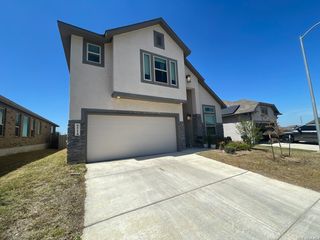 5514 Pin Point, San Antonio, TX 78266