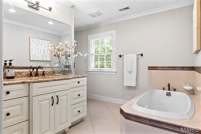 1604 Dearborn Drive, Warson Woods, MO 63122