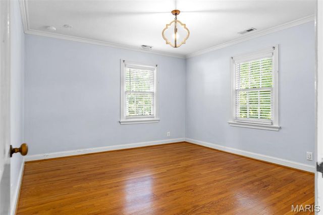 1604 Dearborn Drive, Warson Woods, MO 63122