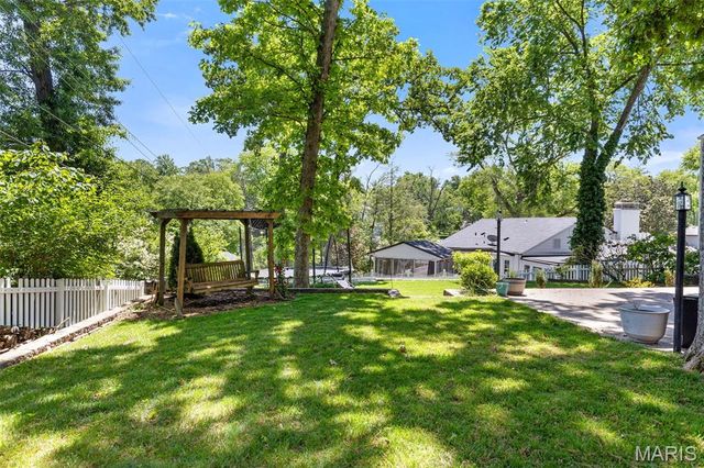 1604 Dearborn Drive, Warson Woods, MO 63122